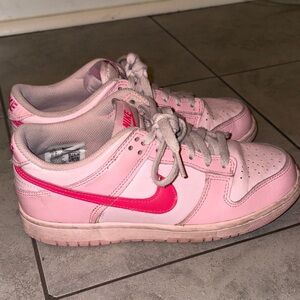 Nike Triple Pink Dunks